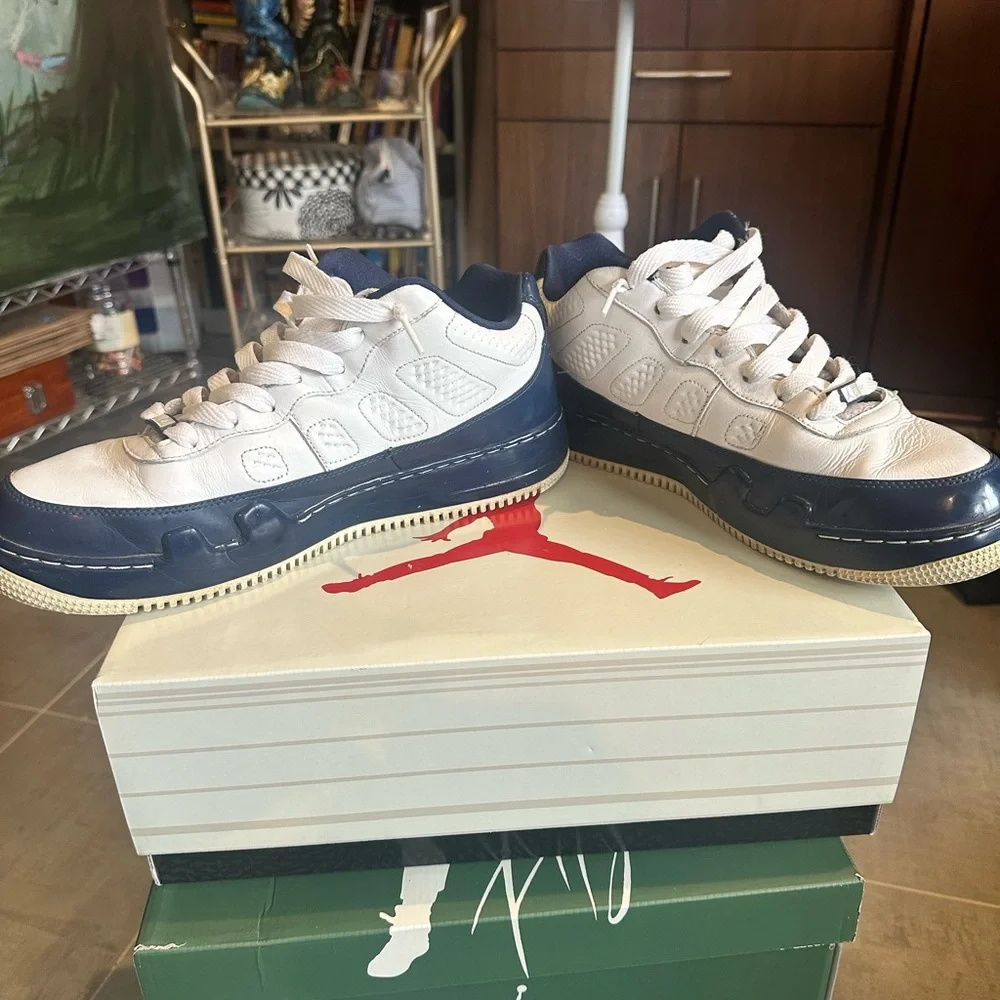 Jordan Fusion 9 Low White Midnight Navy Sneakers Men’s 11.5 362279-141